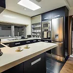 Luxury House By On Villa Oporto