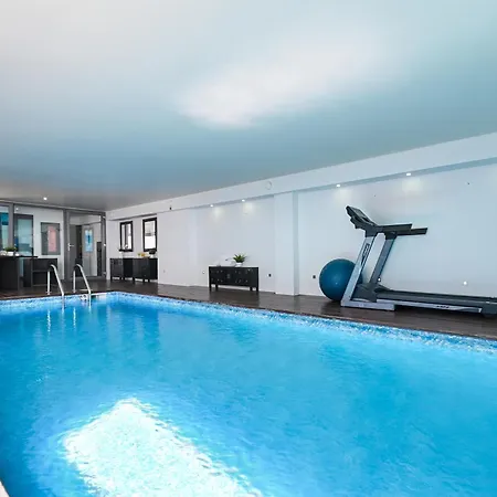 Luxury House By On Villa Porto