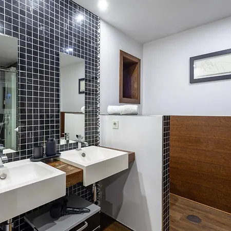 Luxury House By On Villa Porto