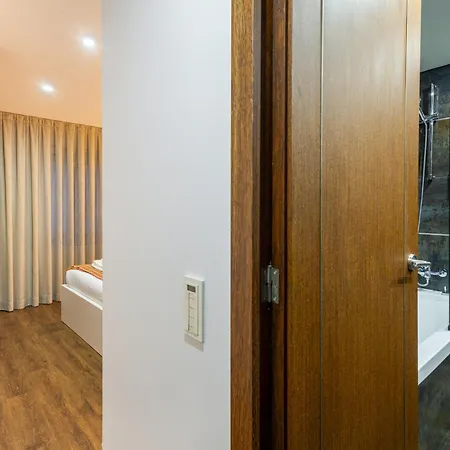 Luxury House By On Villa Porto