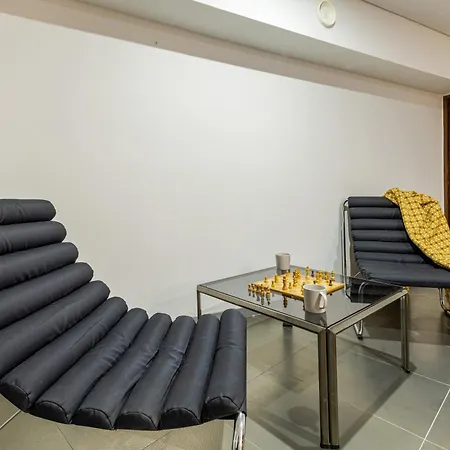Villa Luxury House By On *