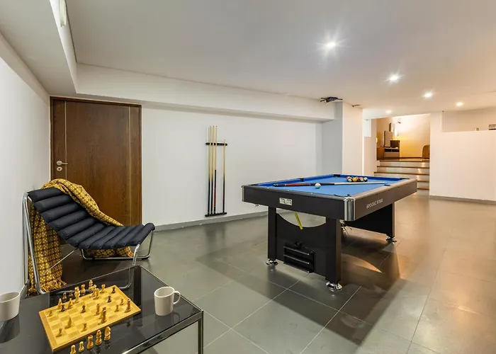 Luxury House By On Villa