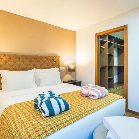 Luxury House By On Porto