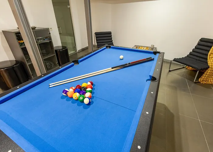 Luxury House By On Porto